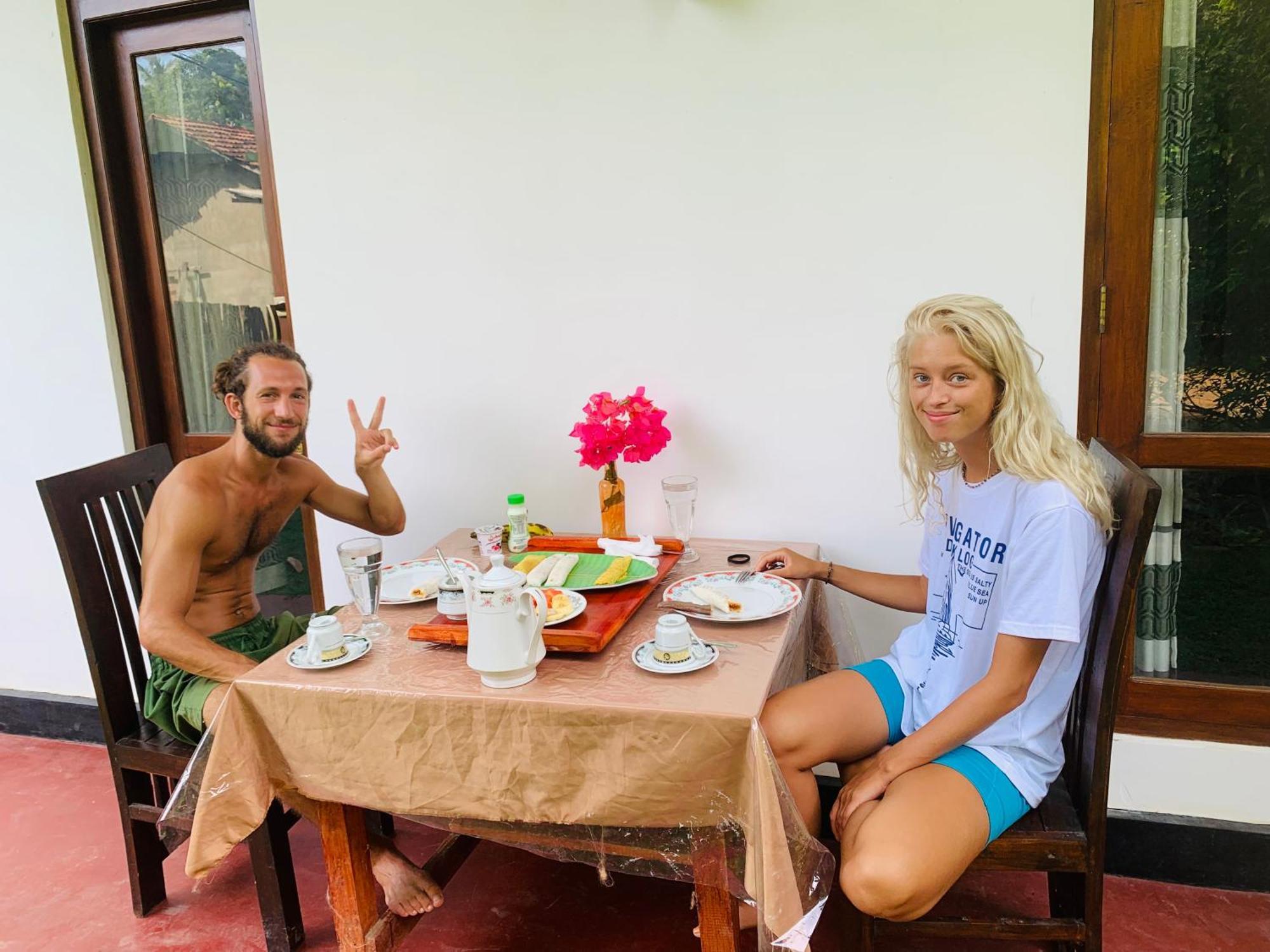 Leo Homestay Диквелла Экстерьер фото
