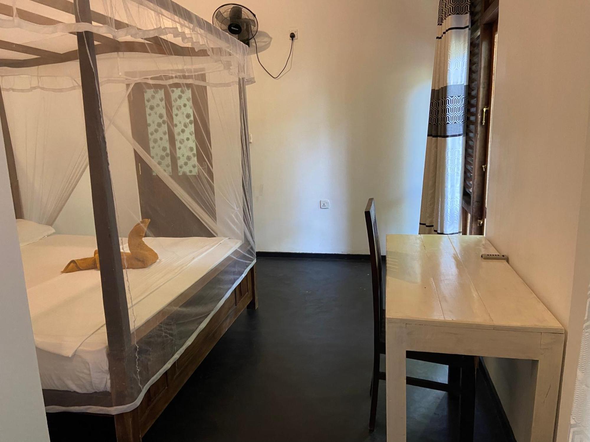 Leo Homestay Диквелла Экстерьер фото