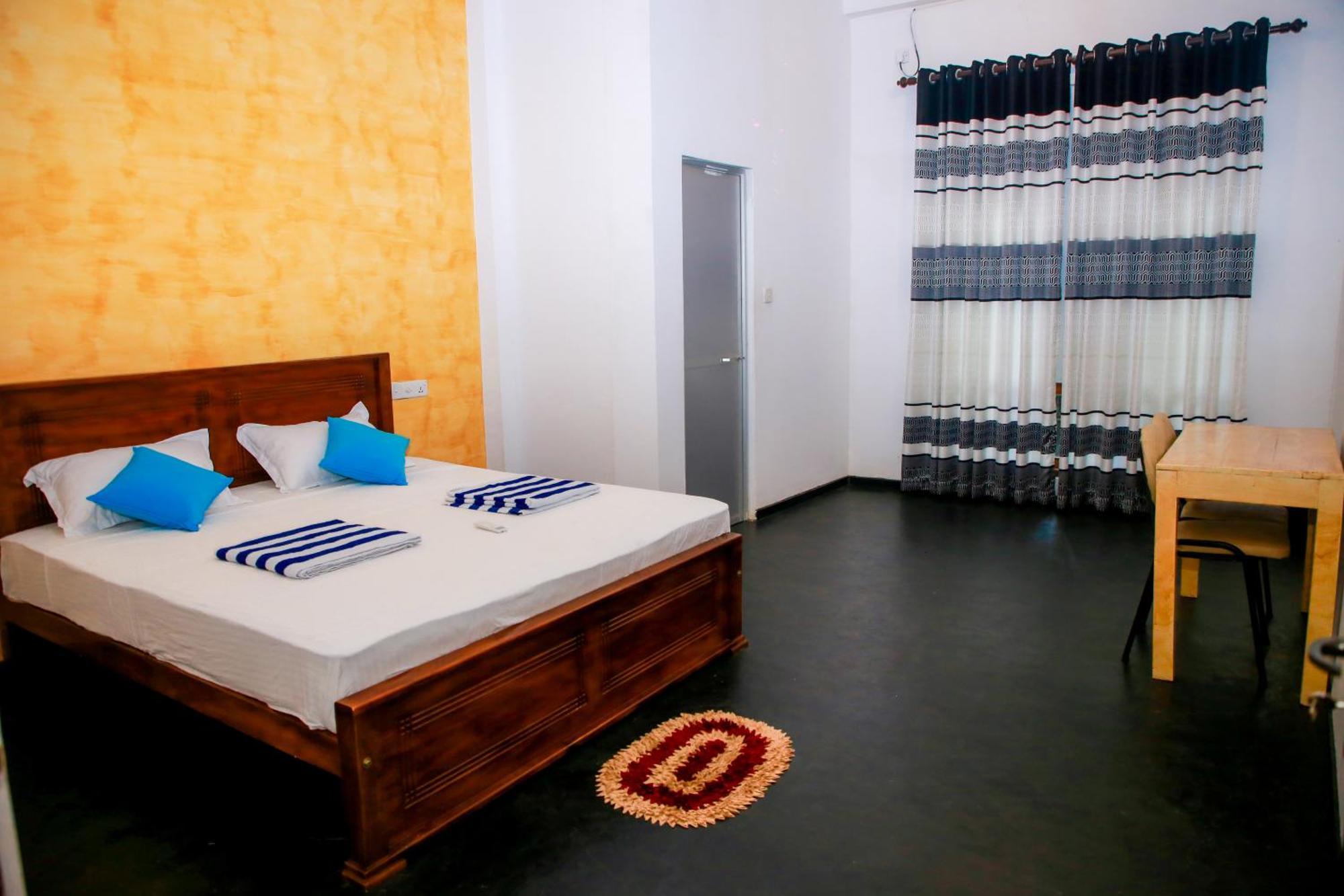 Leo Homestay Диквелла Экстерьер фото