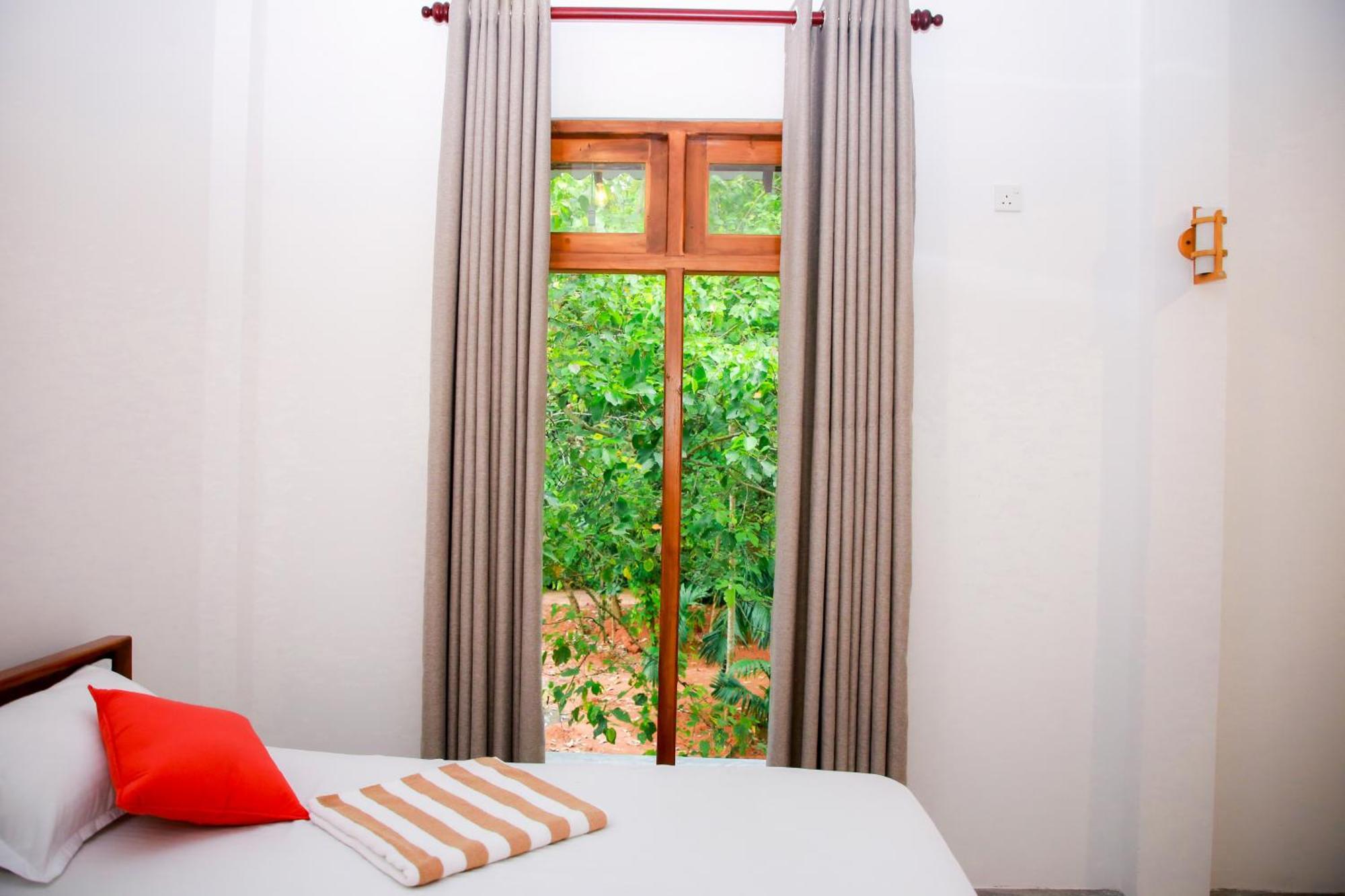Leo Homestay Диквелла Экстерьер фото